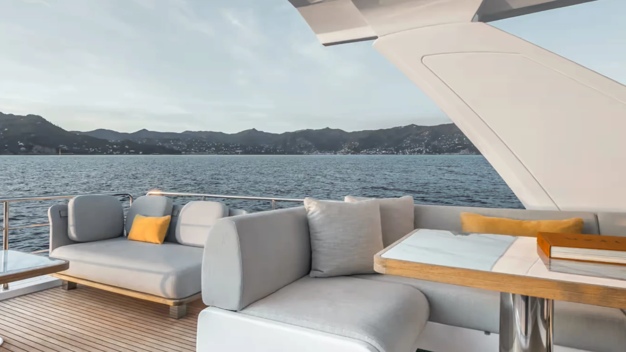 Azimut Fly 60