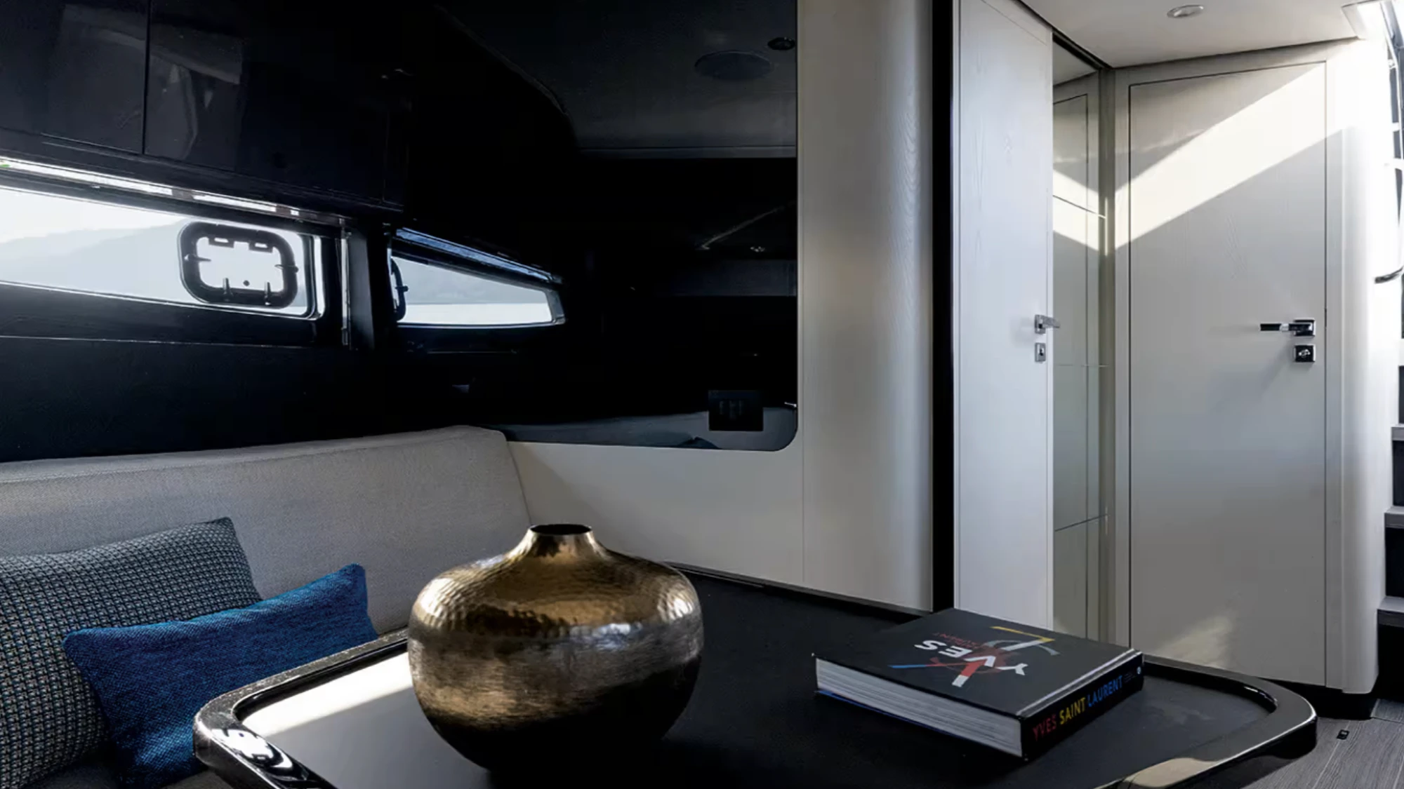 Azimut Verve 42