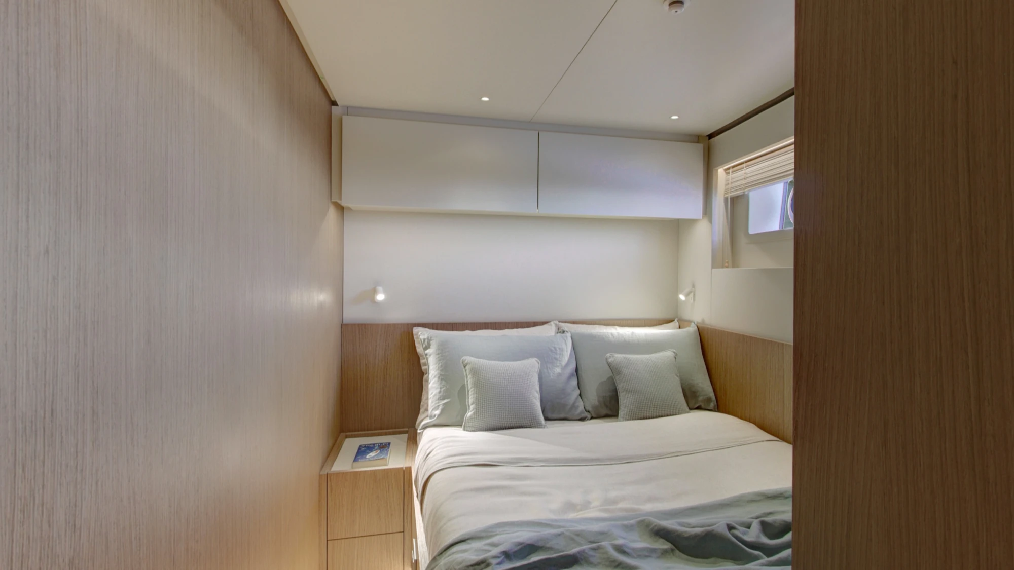 Azimut Seadeck 7