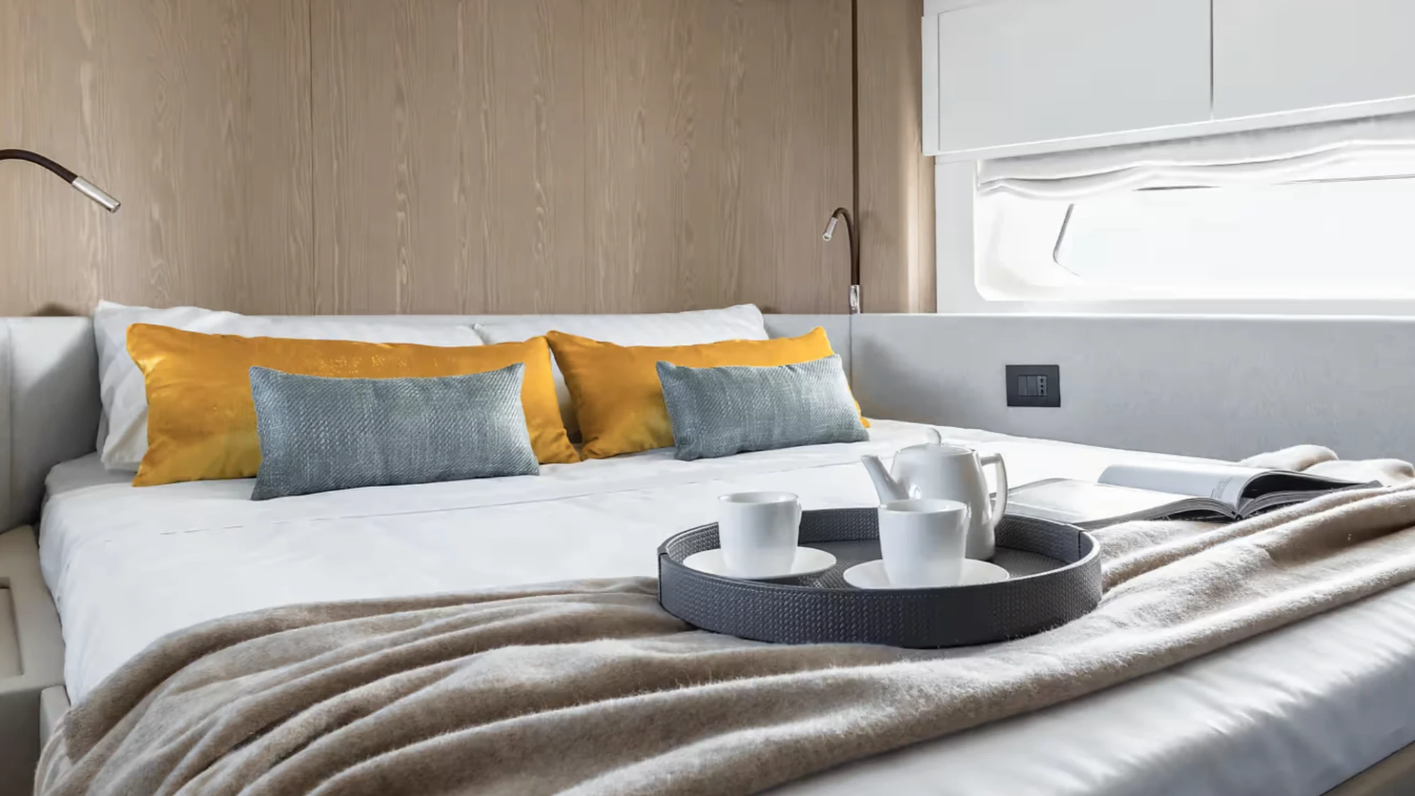 Azimut Fly 53