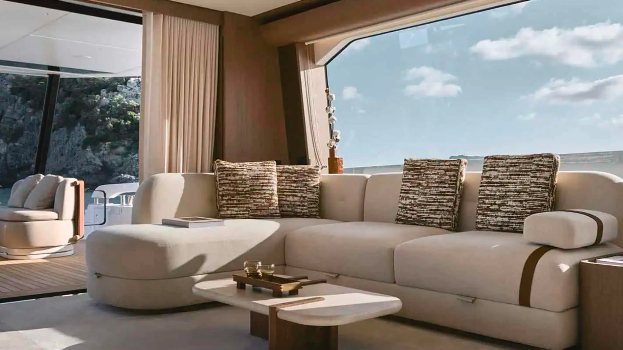 Azimut Fly 82