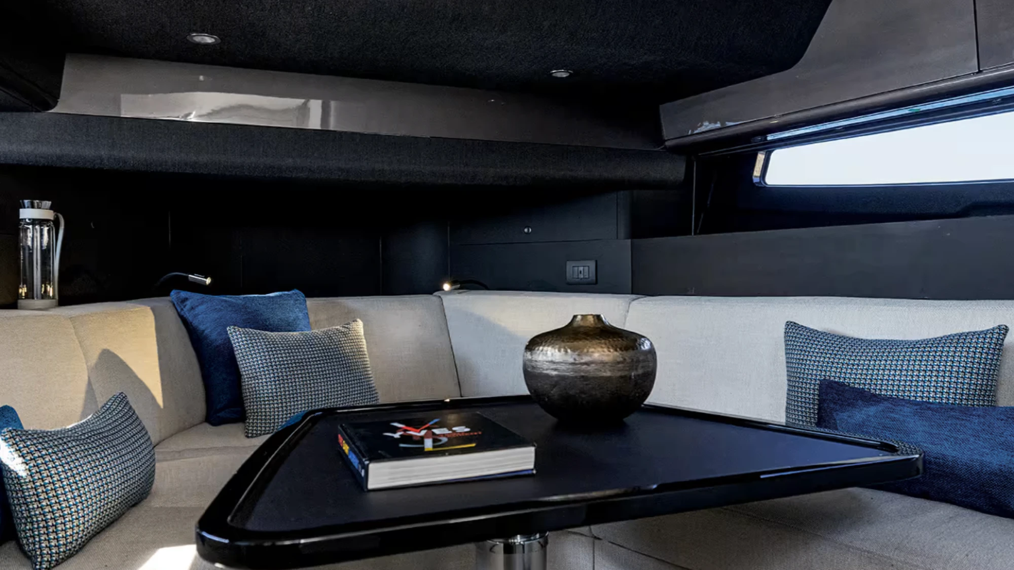 Azimut Verve 42