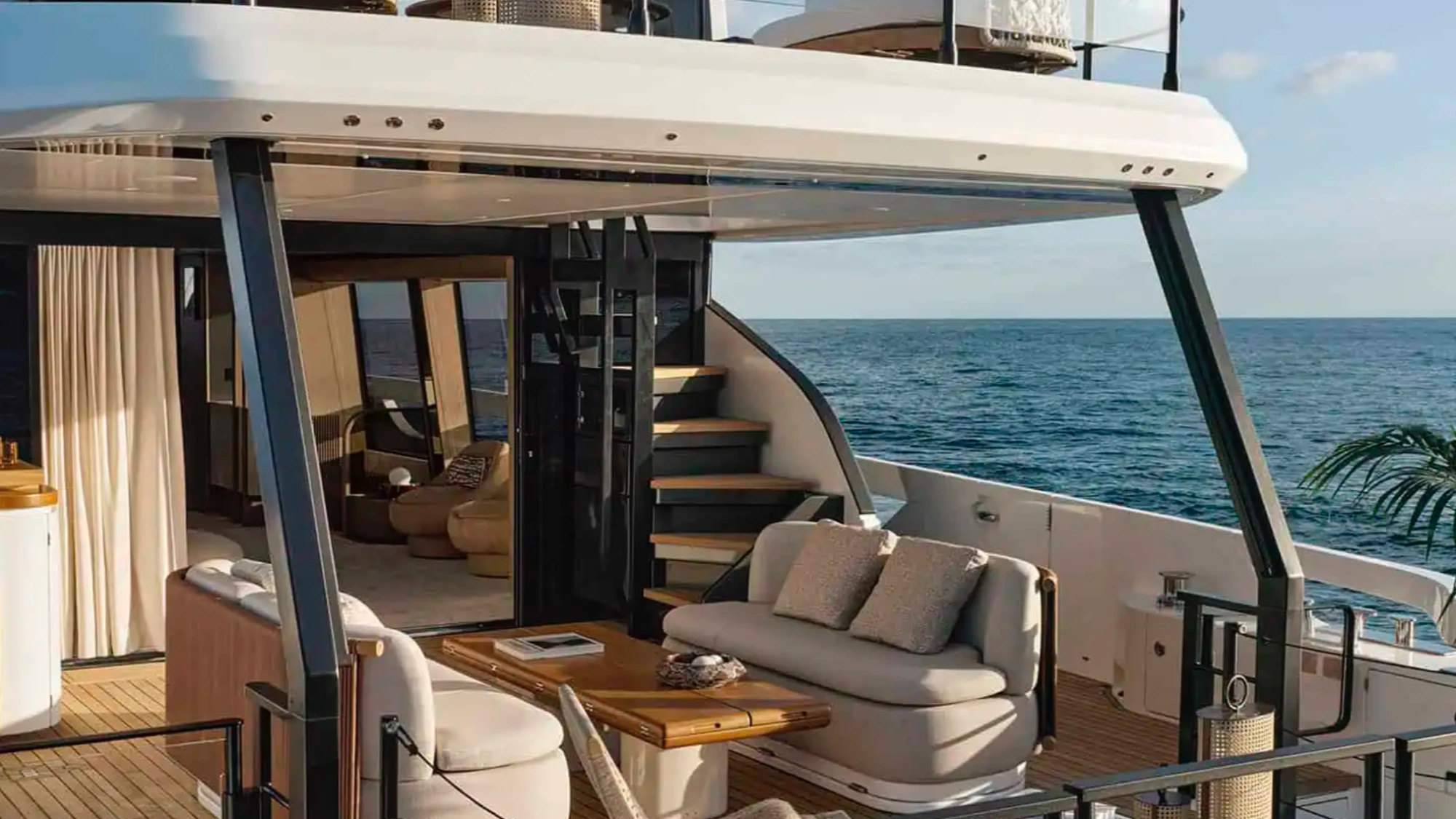 Azimut Fly 82