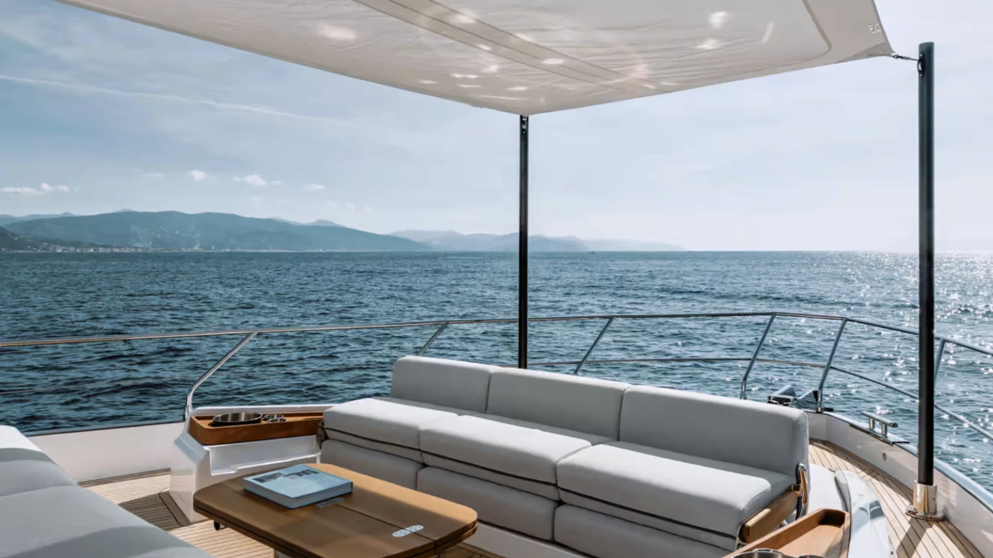 Azimut Fly 68