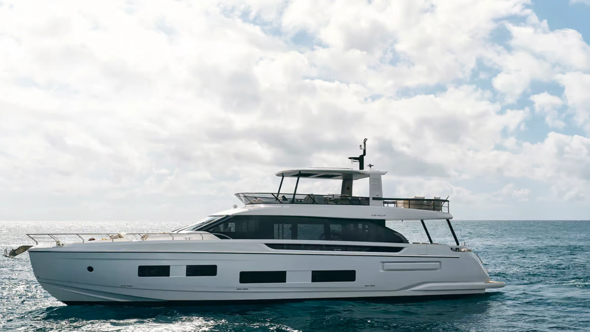 Azimut Fly 82